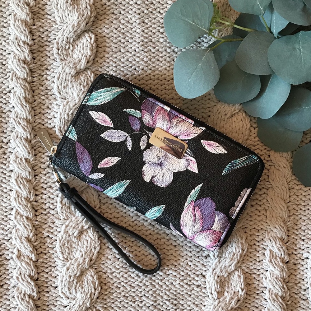 Liz Claiborne Wristlet